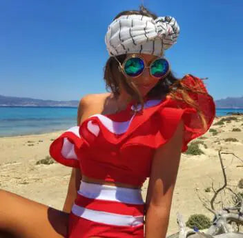 Women's Ruffled Sexy Outfit with High-Waisted Shorts